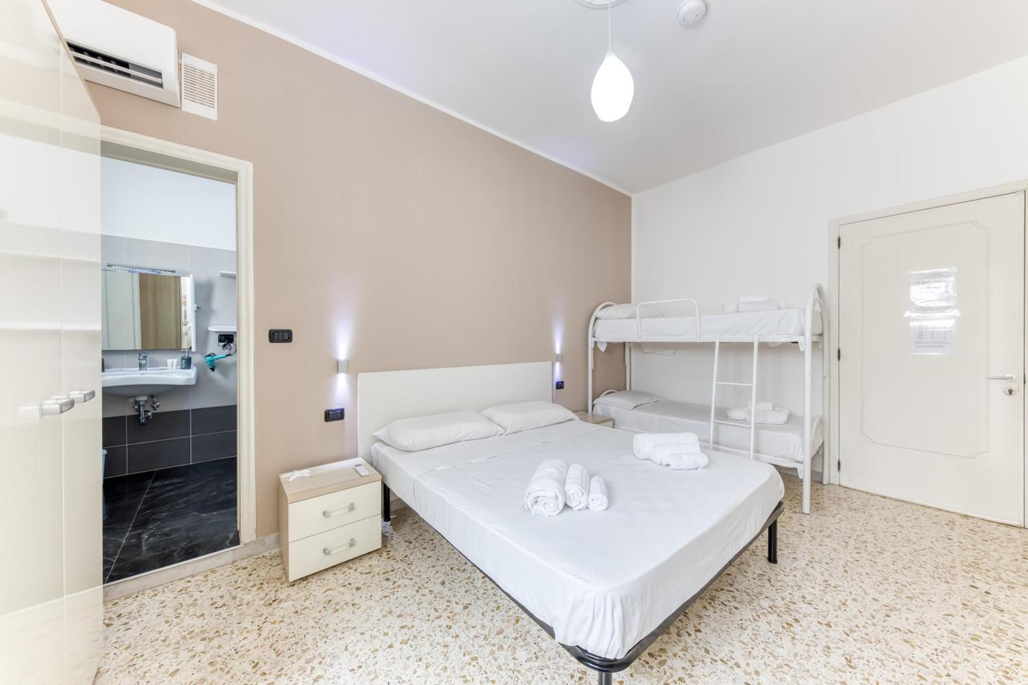 B&B Il Comandante A 100 M Dalla Spiaggia Torre San Giovanni Ugento Exteriör bild