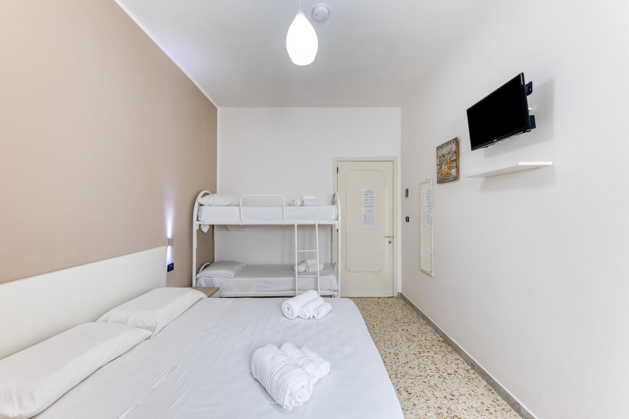 B&B Il Comandante A 100 M Dalla Spiaggia Torre San Giovanni Ugento Exteriör bild
